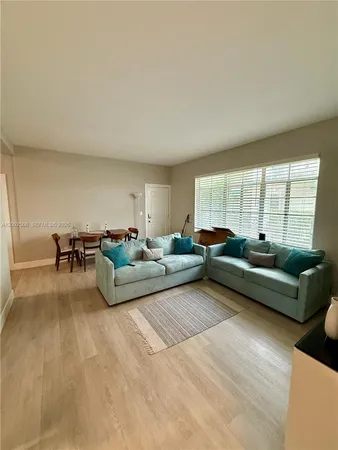 $4,000 | 760 Lenox Avenue, Unit 1, Miami Beach, FL 33139