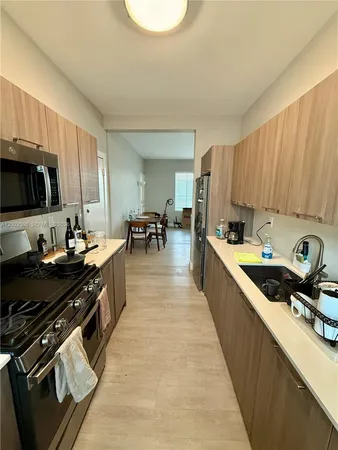 $4,000 | 760 Lenox Avenue, Unit 1, Miami Beach, FL 33139