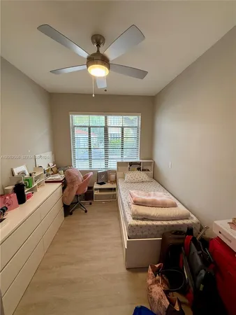 $4,000 | 760 Lenox Avenue, Unit 1, Miami Beach, FL 33139