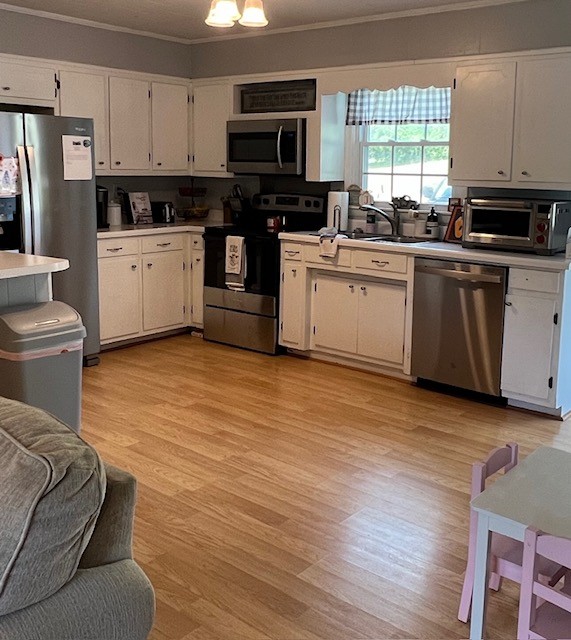 1552 Burt Road Woodbury, TN 37190 - Photo 16 of 28 Kitchen with dishwasher