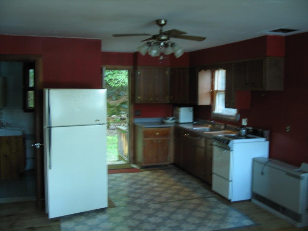 423 Chesham Road Harrisville, NH 03450 - Photo 4 of 5