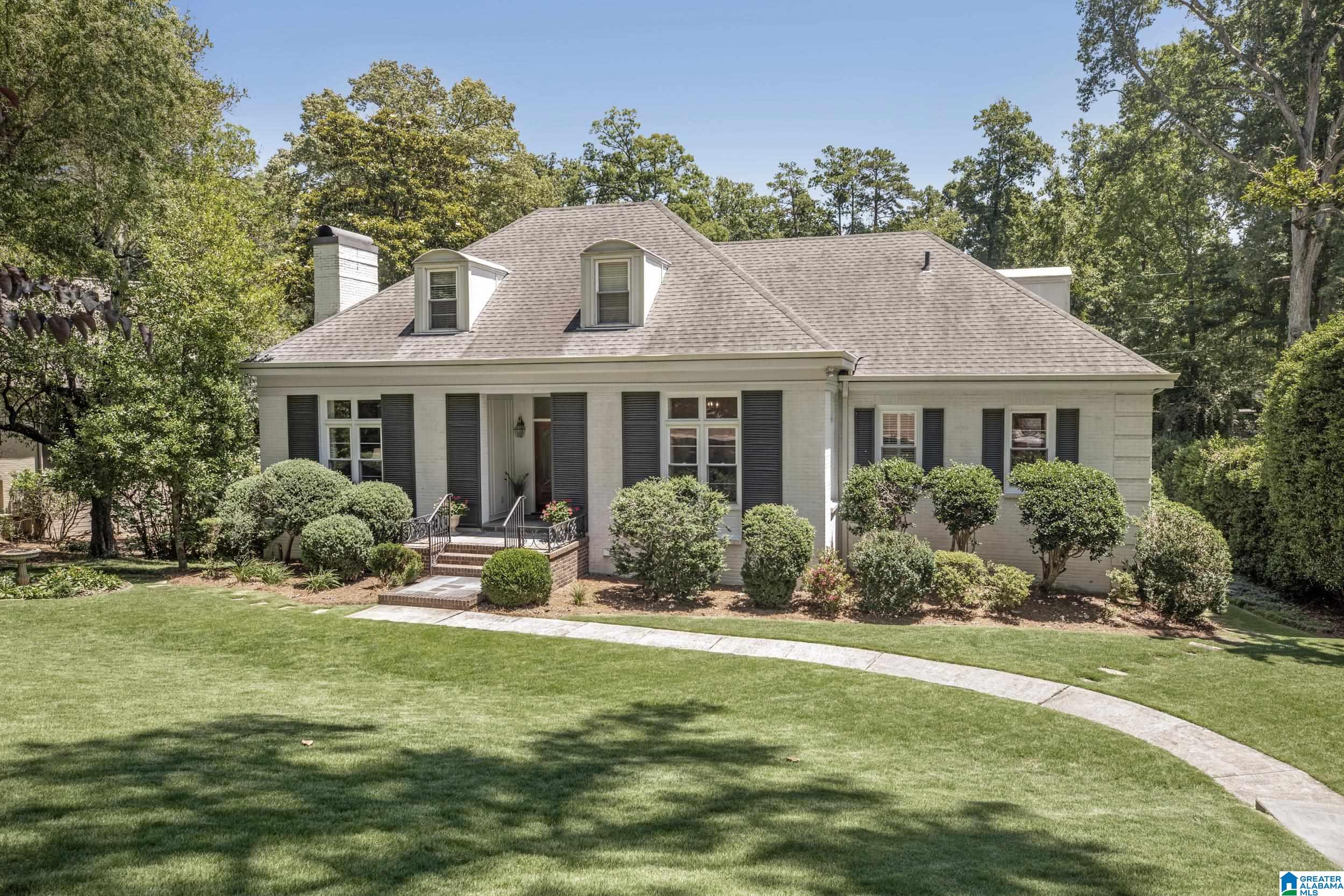3030 Overhill Road Mountain Brook, AL 35223 - Photo 3 of 56