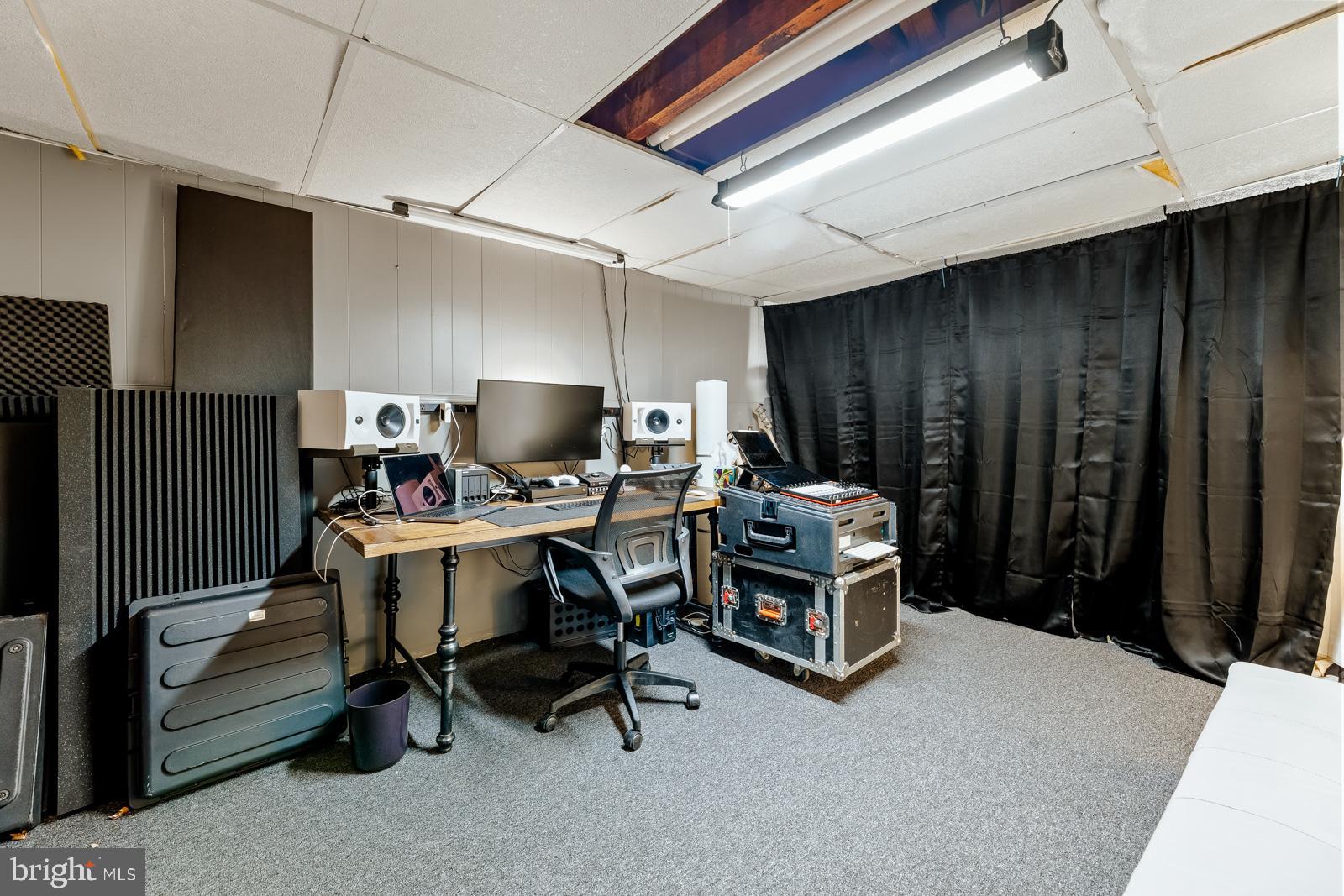 4311 Pearson Avenue Philadelphia, PA 19114 - Photo 31 of 41