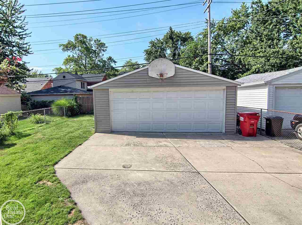 1609 Hampton Road Grosse Pointe Woods, MI 48236 - Photo 30 of 30