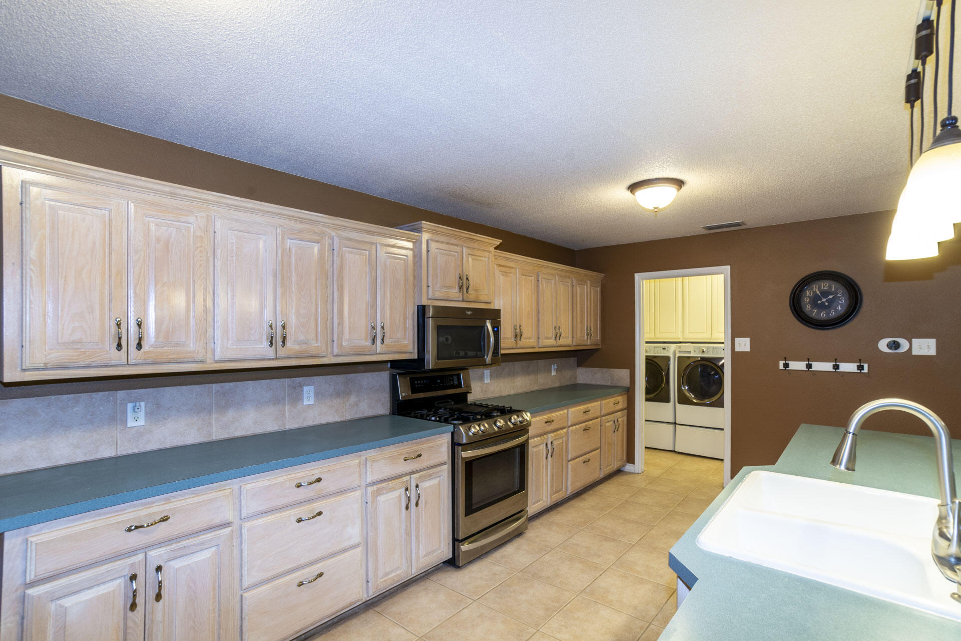 31 Arapaho Road Ransom Canyon, TX 79366 - Photo 11 of 75 31 Arapaho Dr-47