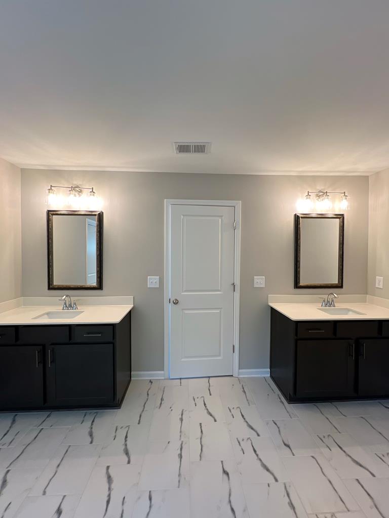 206 North Davis Road LaGrange, GA 30241 - Photo 12 of 26 Gallery Image 12