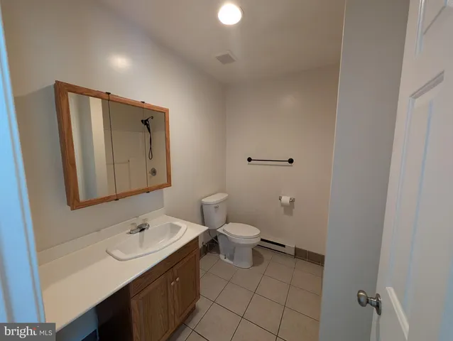 $1,300 | 383 Nottingham Road, Quarryville, PA 17566