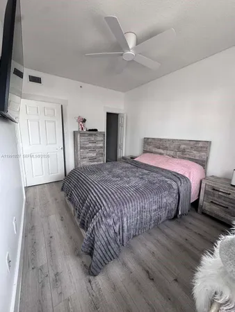 $2,800 | 5271 Southwest 8th Street, Unit 305, Miami, FL 33134