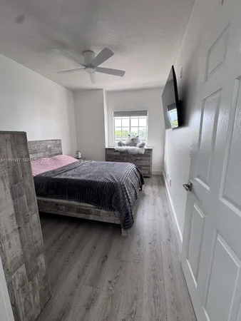 $2,800 | 5271 Southwest 8th Street, Unit 305, Miami, FL 33134