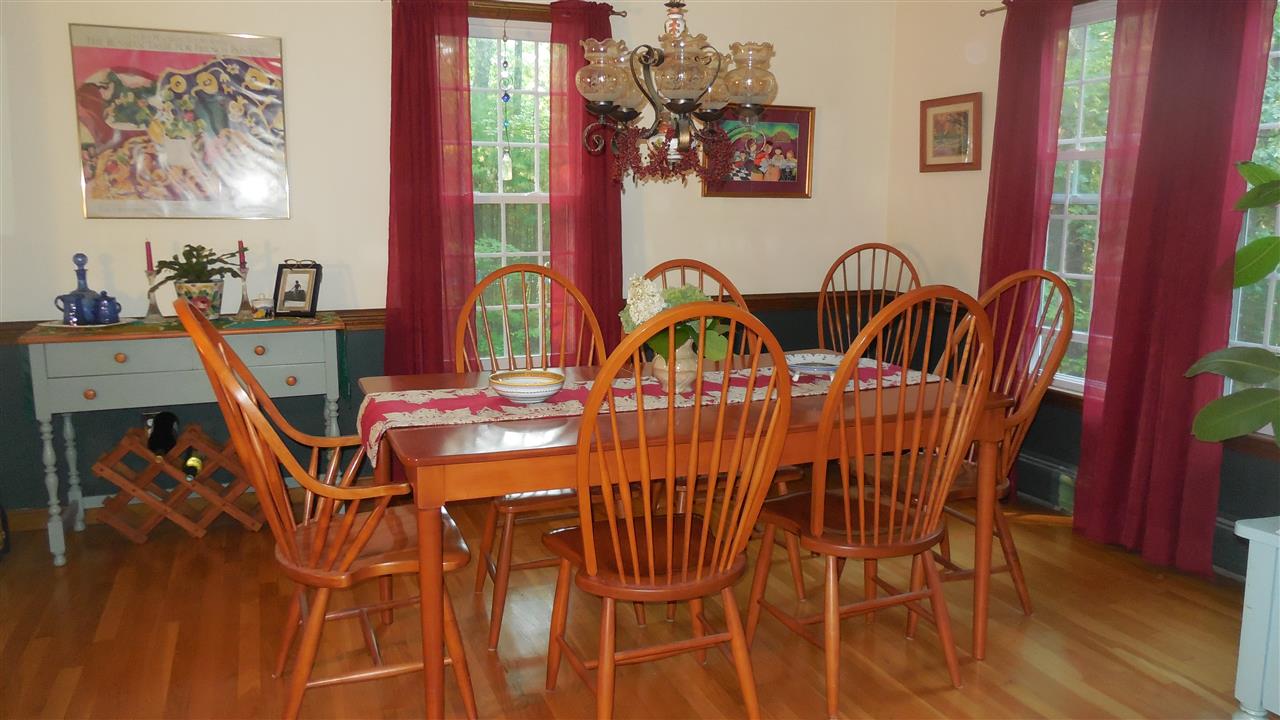 14 Holt Road Amherst, NH 03031 - Photo 11 of 40