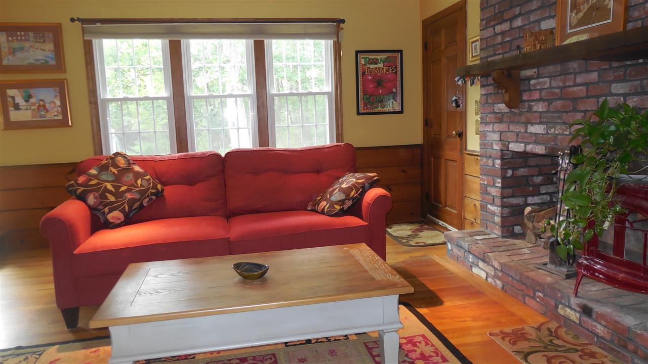 14 Holt Road Amherst, NH 03031 - Photo 15 of 40