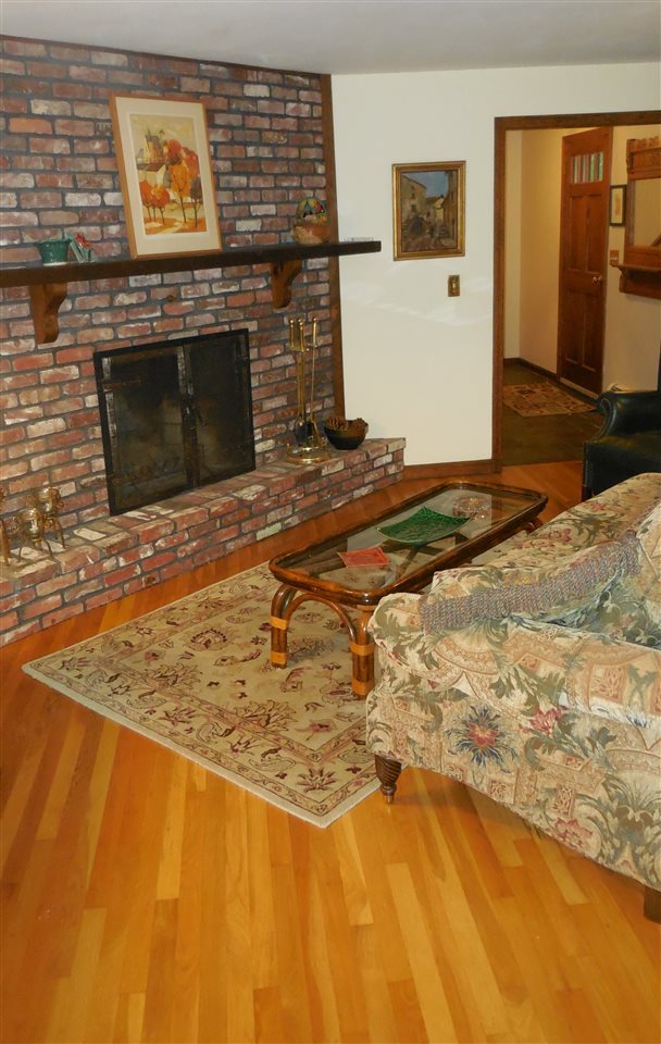 14 Holt Road Amherst, NH 03031 - Photo 18 of 40