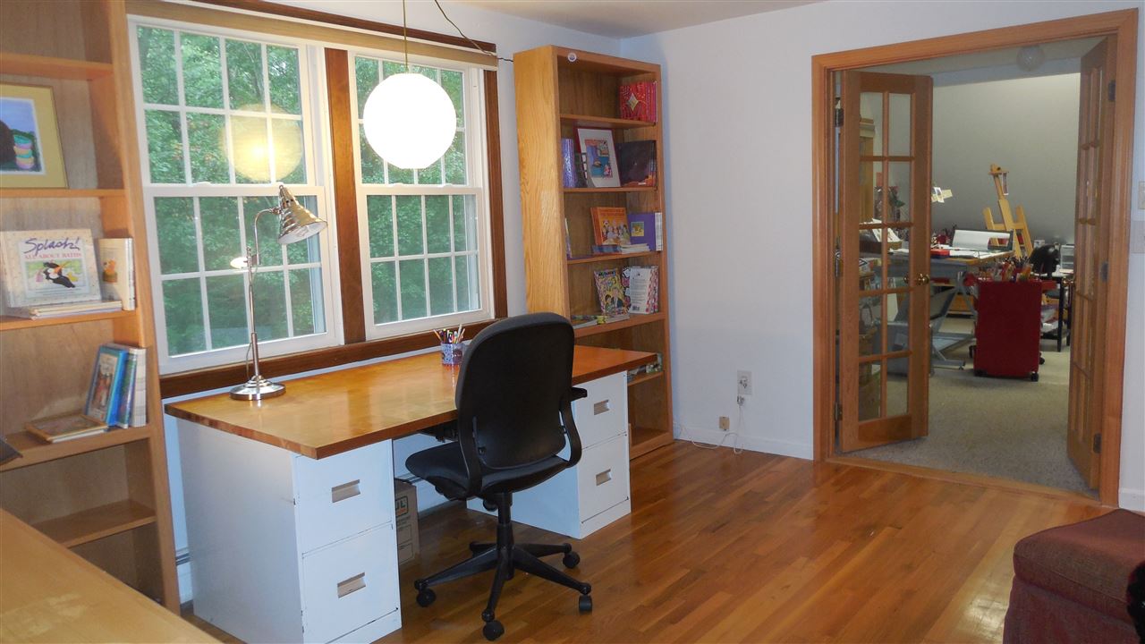 14 Holt Road Amherst, NH 03031 - Photo 24 of 40