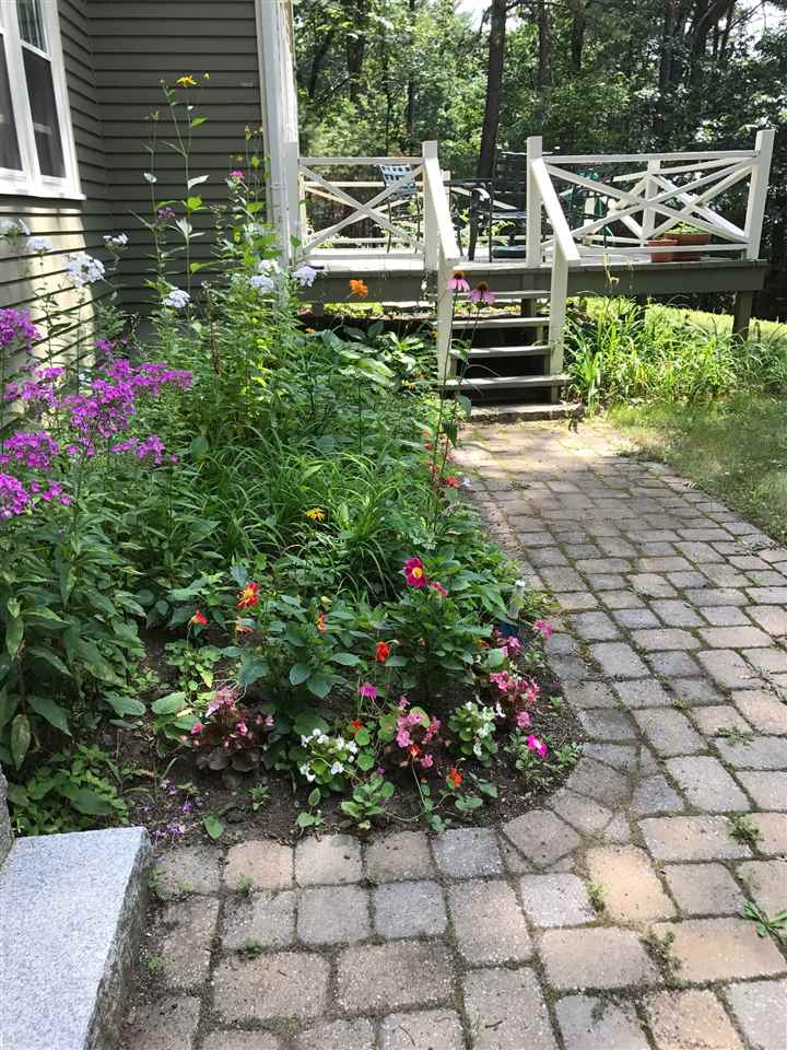 14 Holt Road Amherst, NH 03031 - Photo 38 of 40
