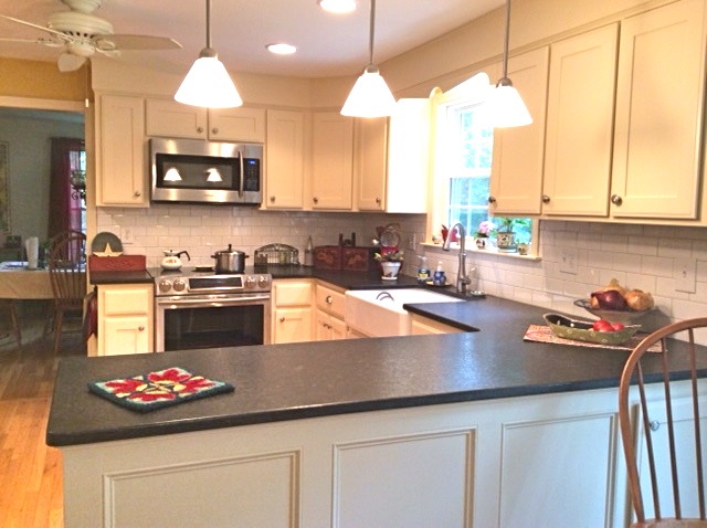 14 Holt Road Amherst, NH 03031 - Photo 6 of 40