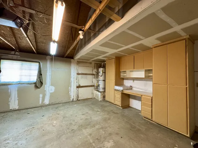 a view of a storage & utility room