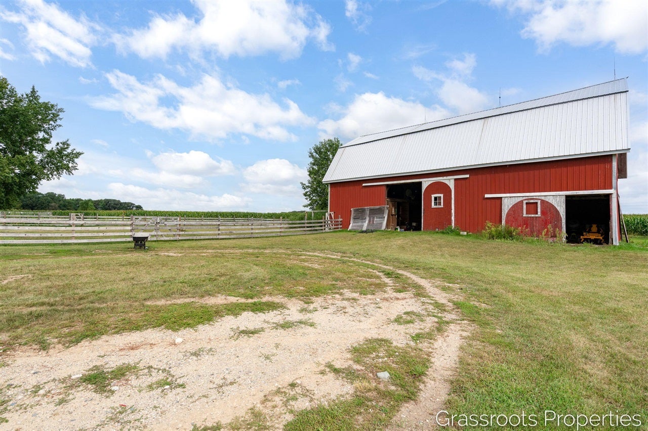 6196 West Sidney Road Sidney, MI 48885 - Photo 28 of 29 Gallery Image 28