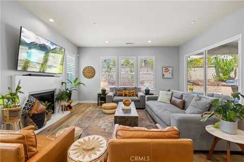 $1,185,000 | 20825 Red Sky Court, Saugus, CA 91350