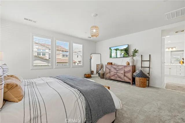 $1,150,000 | 20825 Red Sky Court, Saugus, CA 91350