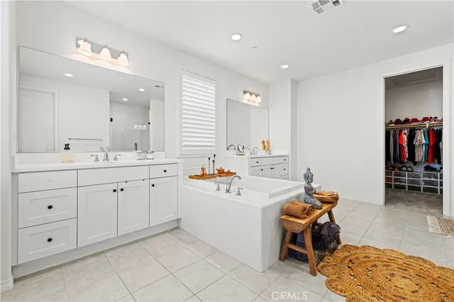 $1,150,000 | 20825 Red Sky Court, Saugus, CA 91350