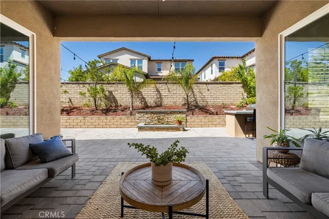 $1,150,000 | 20825 Red Sky Court, Saugus, CA 91350