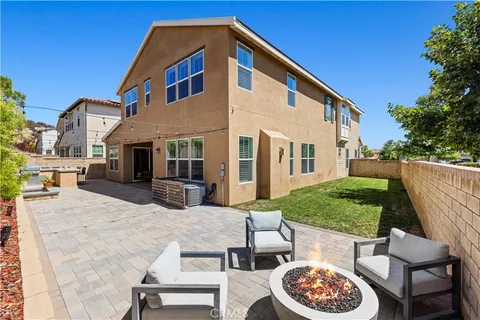 $1,150,000 | 20825 Red Sky Court, Saugus, CA 91350