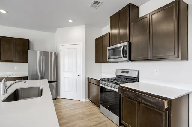 $2,500 | 7452 Brady Lane, Antioch, TN 37013