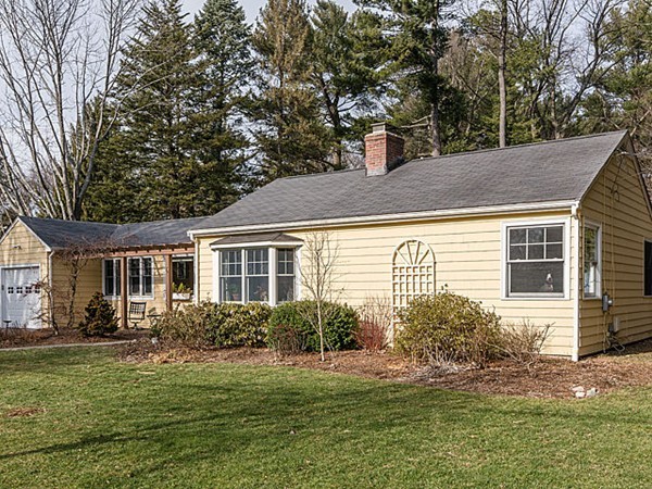 6 Hayward Road Wayland, MA 01778 - Photo 3 of 24 Gallery Image 3