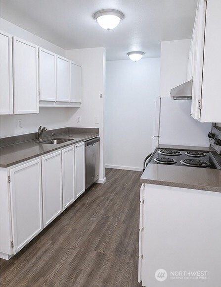 3510 West Elmore Street Seattle, WA 98199 - Photo 13 of 14