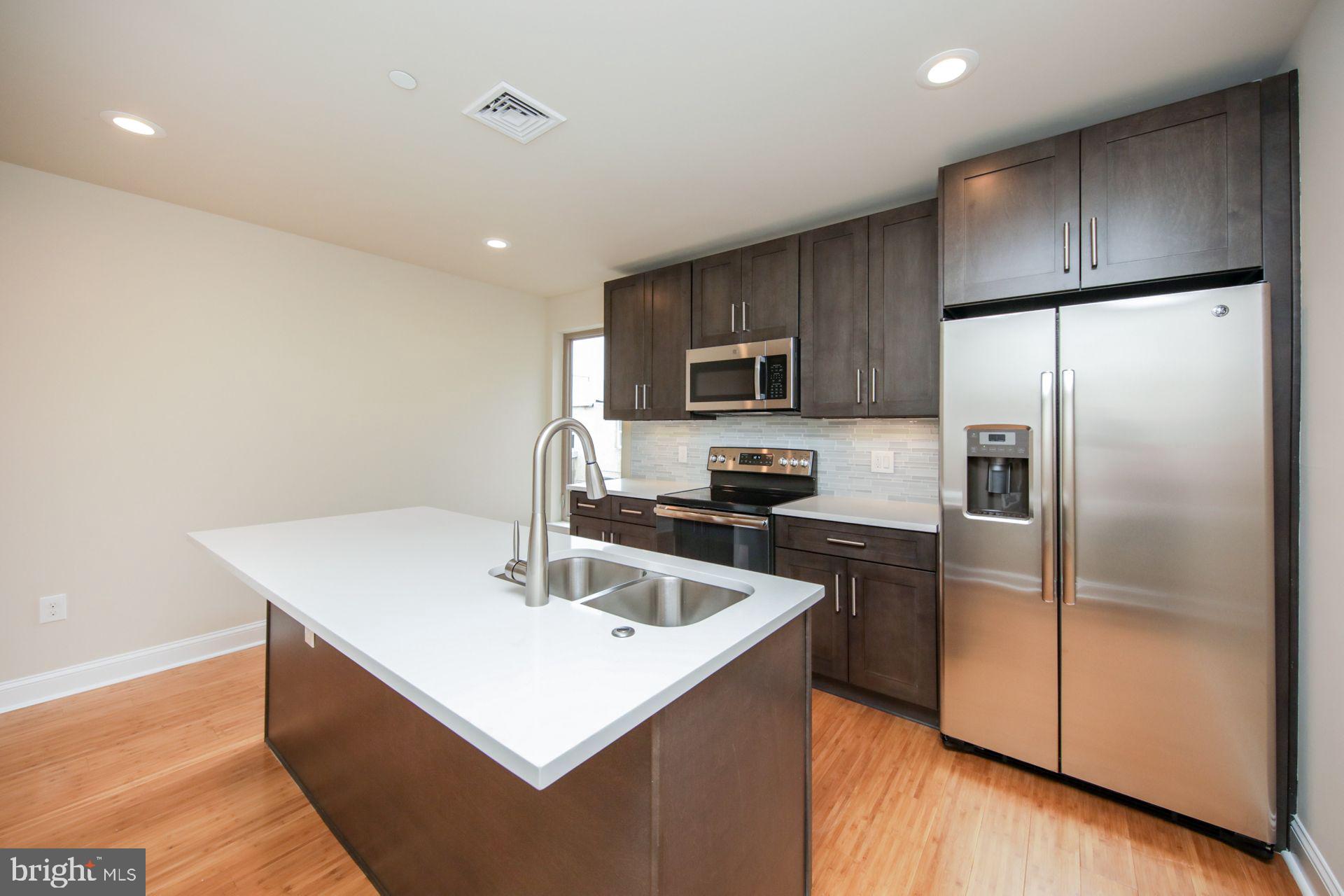 2102 Berges Street, Unit B Philadelphia, PA 19125 - Photo 10 of 22