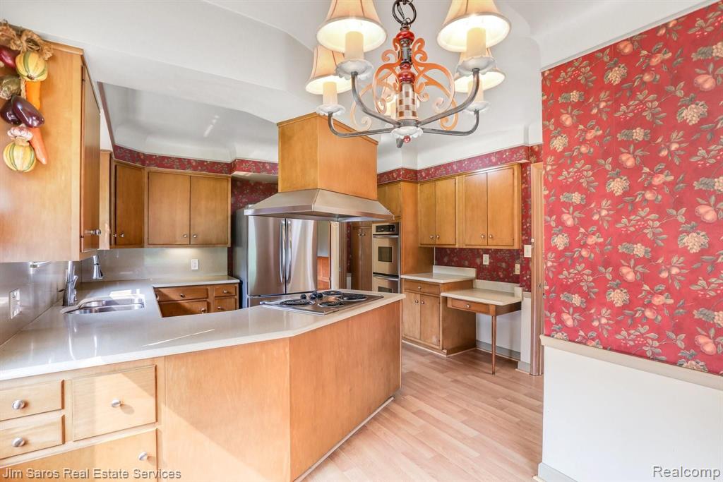 1081 Torrey Road Grosse Pointe Woods, MI 48236 - Photo 11 of 22