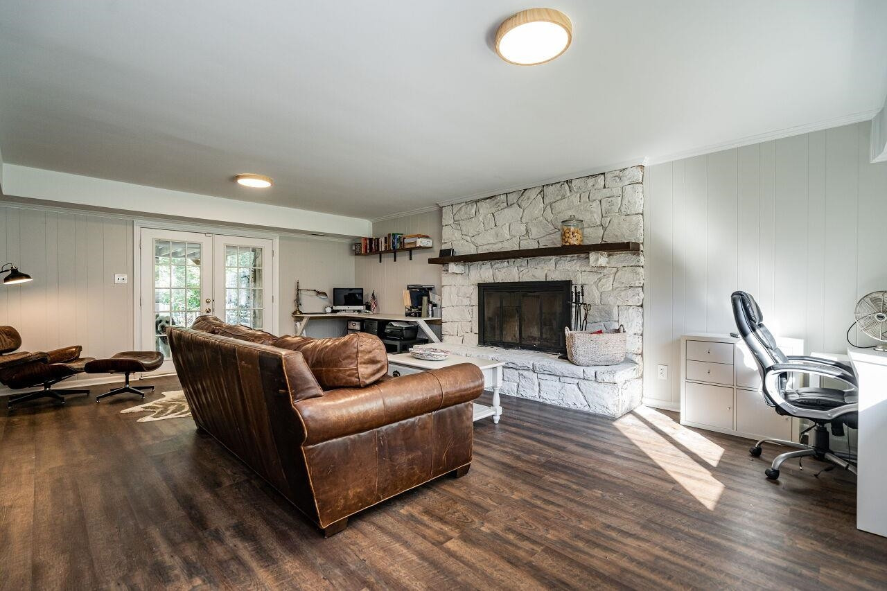 1500 Windbur Place Raleigh, NC 27609 - Photo 20 of 30 Family Room