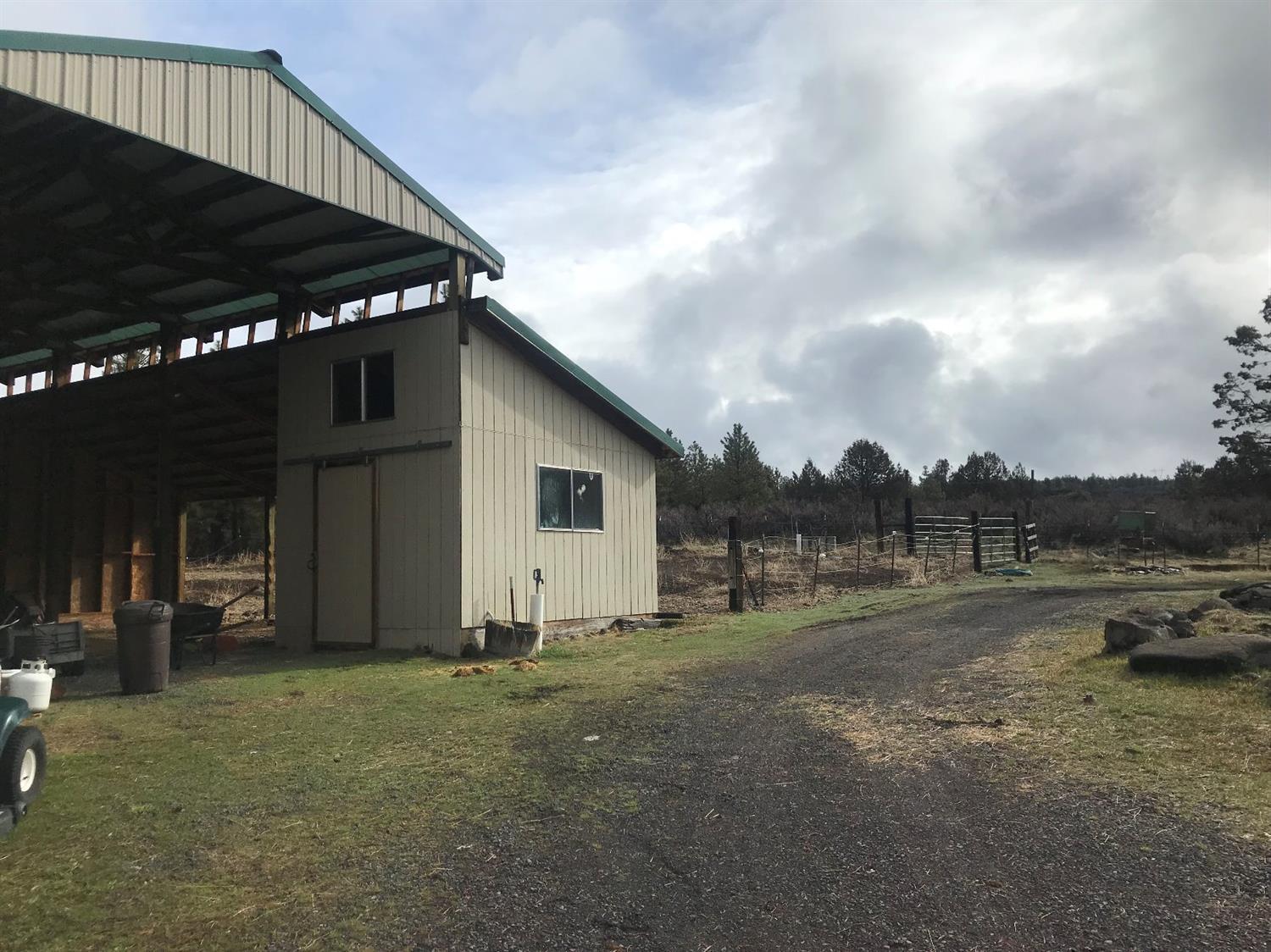 5165 Round Lake Road Klamath Falls, OR 97601 - Photo 22 of 27 Additional Photo