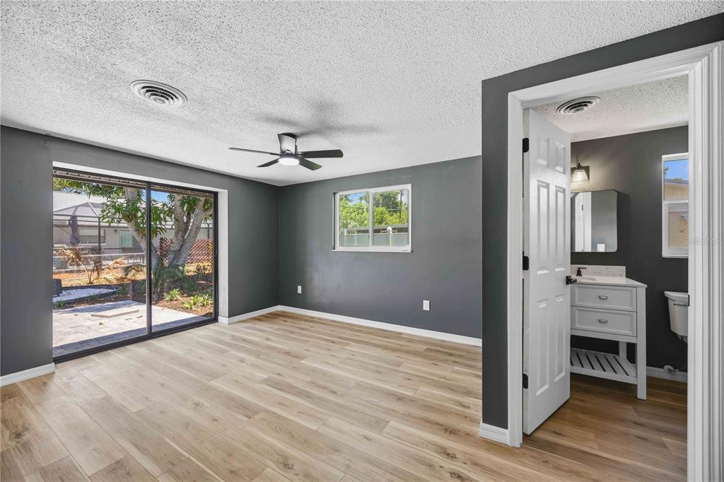 386 Cabana Road Venice, FL 34293 - Photo 35 of 56
