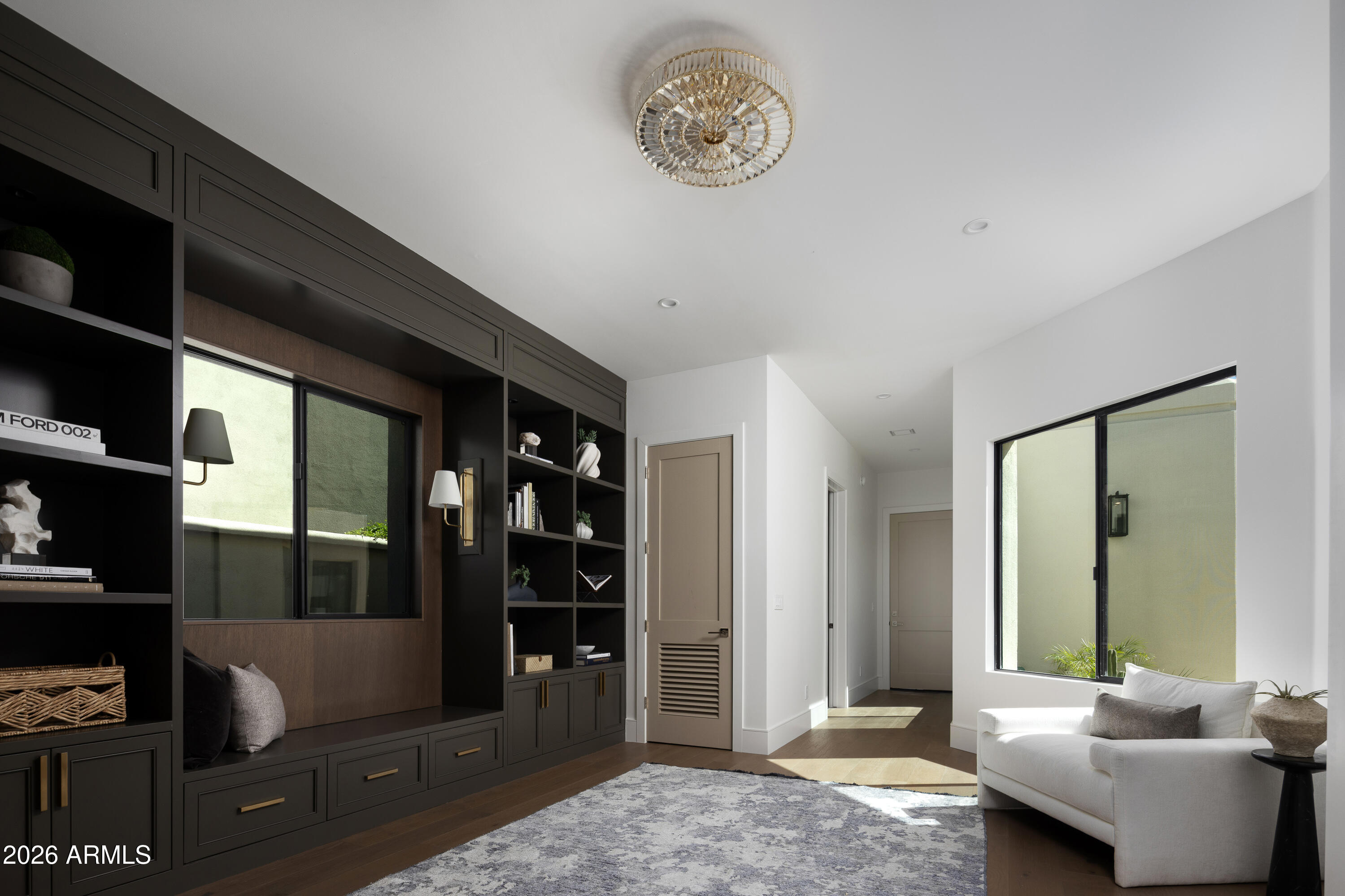 7878 East Gainey Ranch Road, Unit 14 Scottsdale, AZ 85258 - Photo 28 of 40 a living room with furniture