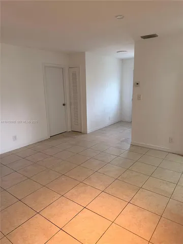 $2,700 | 4401 North Australian Avenue, West Palm Beach, FL 33407