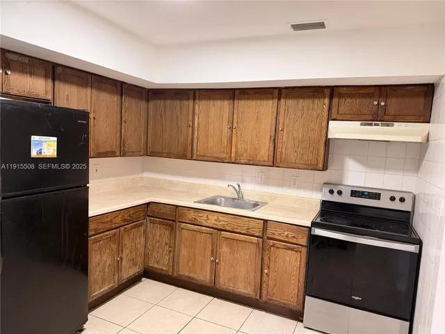 $2,700 | 4401 North Australian Avenue, West Palm Beach, FL 33407