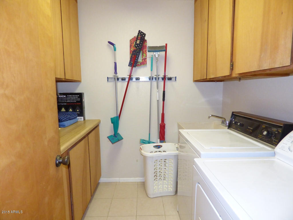 3709 Watertank Road Pine, AZ 85544 - Photo 11 of 22 Laundry room