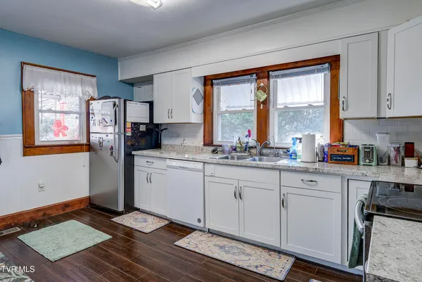 $230,000 | 332 Randolph Street, Bristol, VA 24201