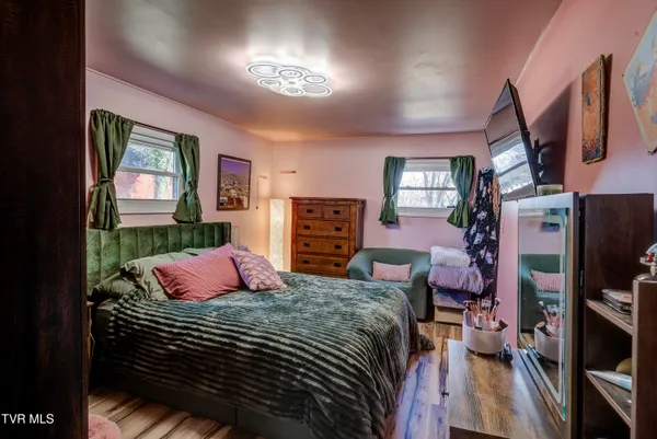 $230,000 | 332 Randolph Street, Bristol, VA 24201