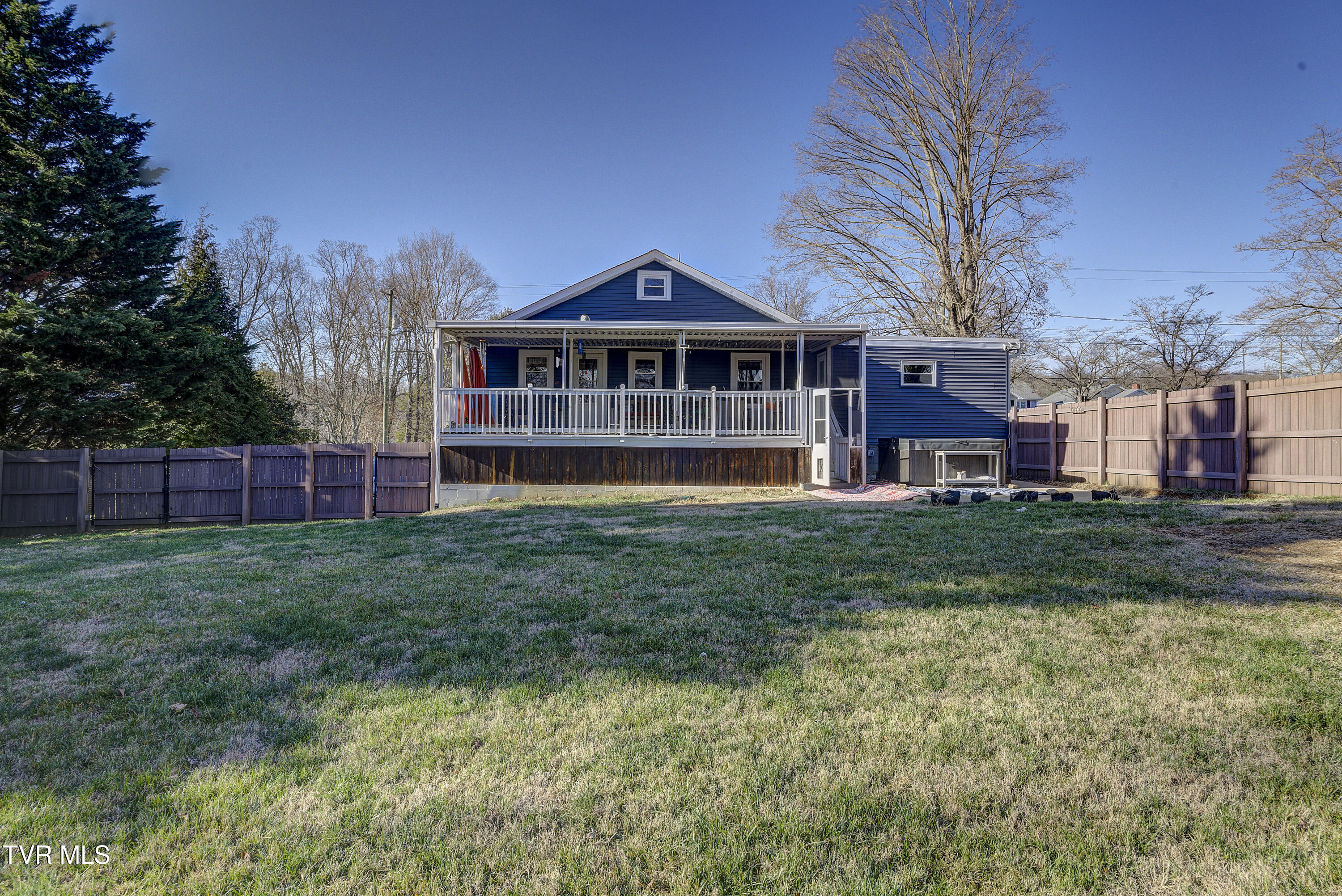 332 Randolph Street Bristol, VA 24201 - Photo 40 of 48 Randolph-37