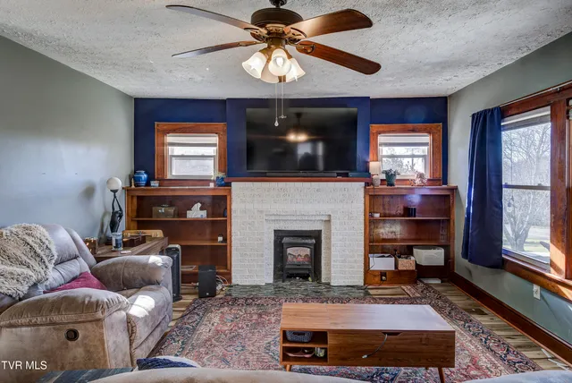 $230,000 | 332 Randolph Street, Bristol, VA 24201