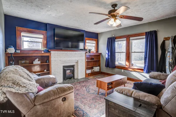 $230,000 | 332 Randolph Street, Bristol, VA 24201