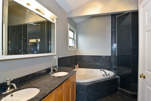 $4,140 | 1540 North Claremont Avenue, Unit 3E, Chicago, IL 60622