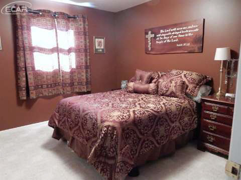 1868 Tahyio Road Owosso, MI 48867 - Photo 28 of 48 20441208-27.JPG