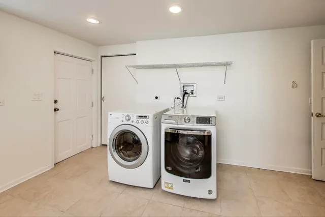 $780,000 | 3905 Lawn Avenue, Western Springs, IL 60558