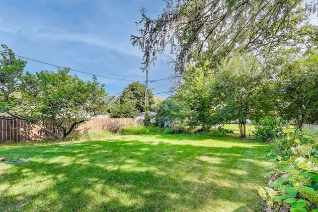 $780,000 | 3905 Lawn Avenue, Western Springs, IL 60558