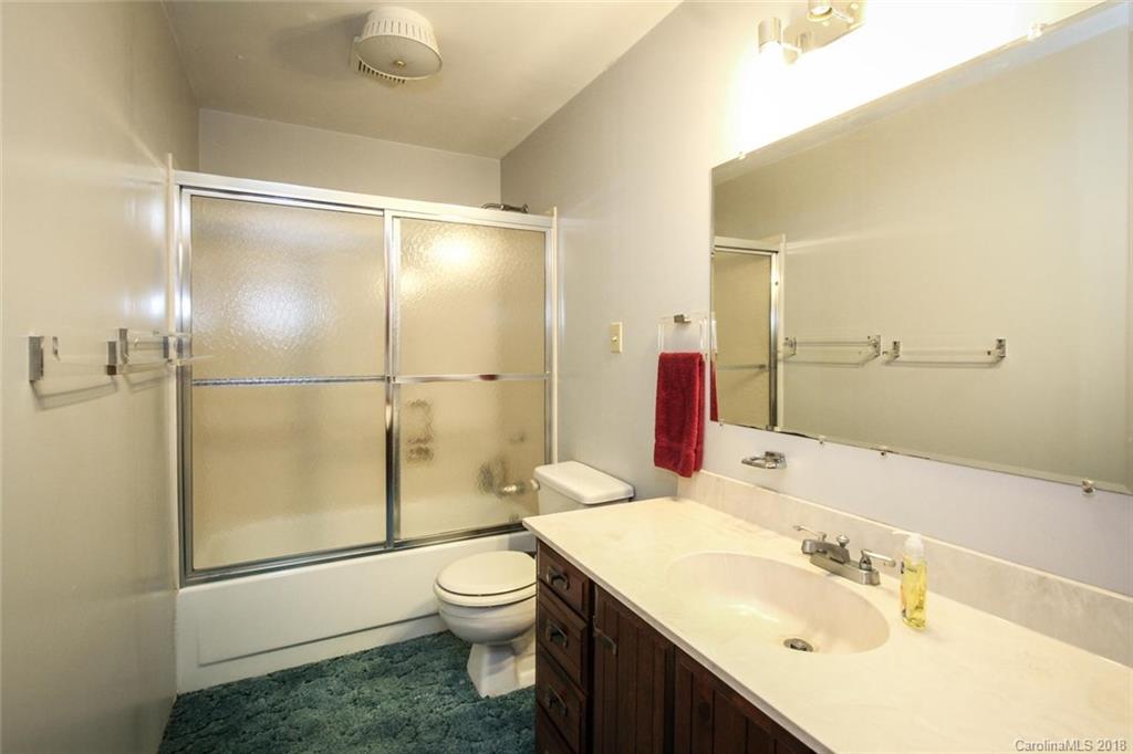4215 Nevin Road Charlotte, NC 28269 - Photo 11 of 24 Gallery Image 11