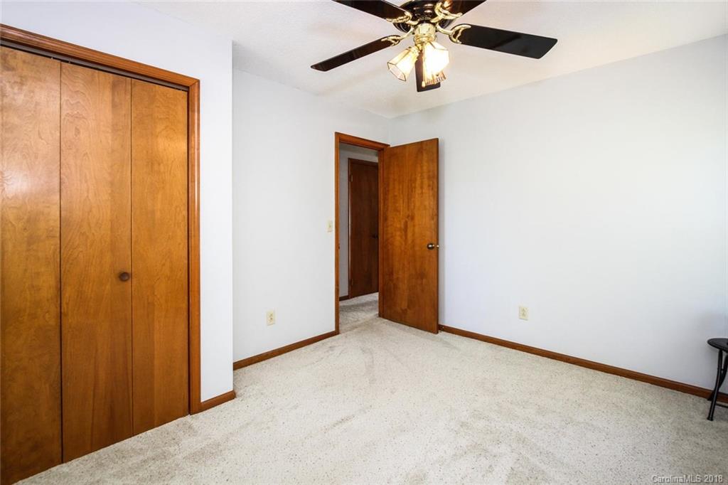 4215 Nevin Road Charlotte, NC 28269 - Photo 13 of 24 Gallery Image 13