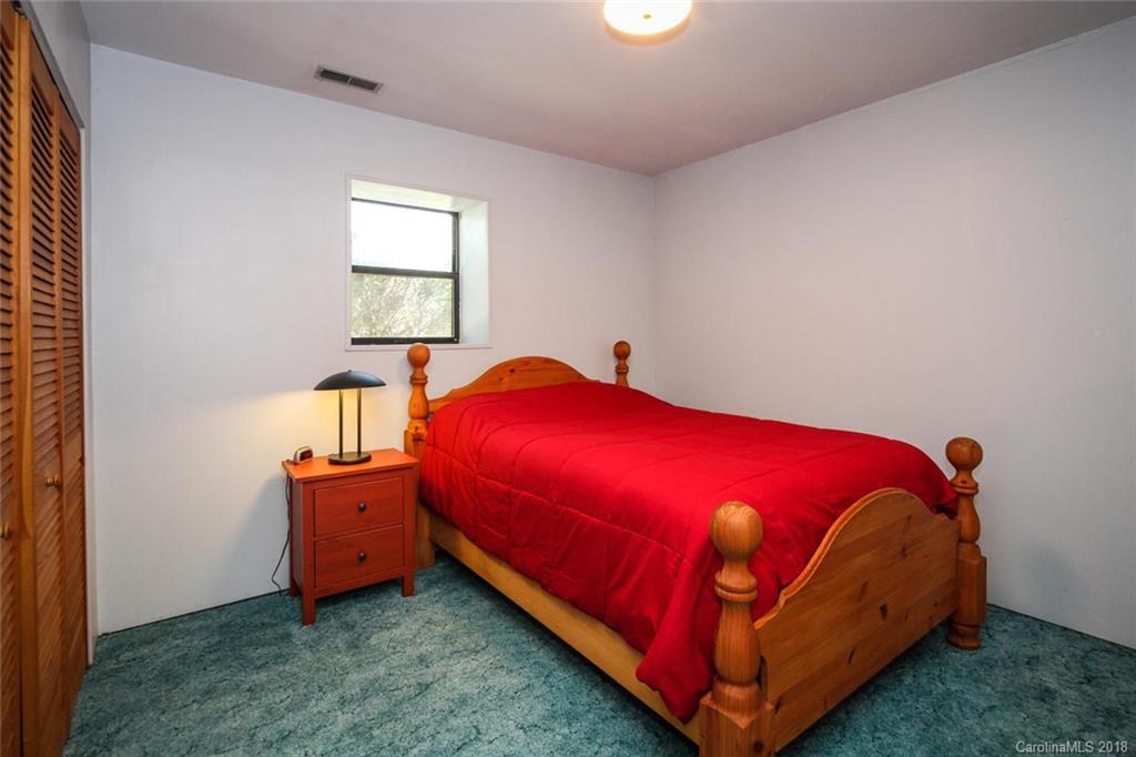 4215 Nevin Road Charlotte, NC 28269 - Photo 14 of 24 Gallery Image 14